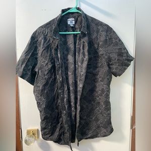 Men’s old navy button up size xl